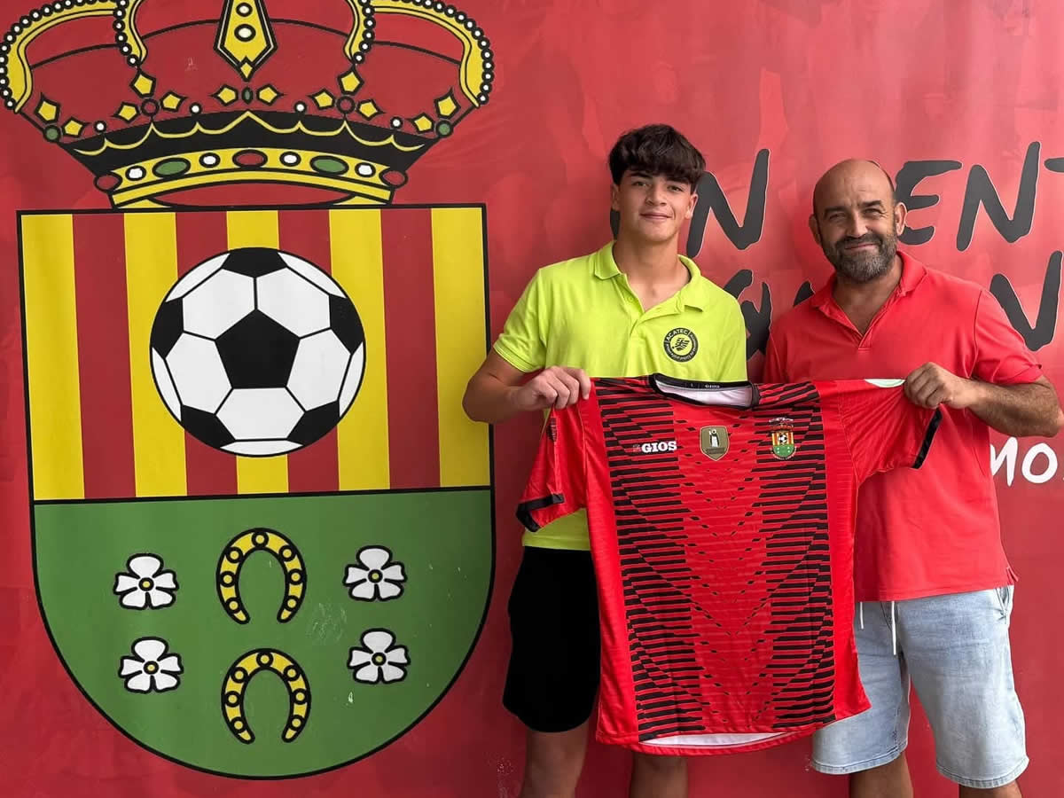 Luis Villarroel, del Curso Anual de ACATEC Spain, fichado por el FCJ Español de San Vicente